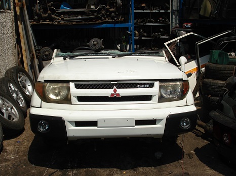 MITSUBISHI PAJERO GDI