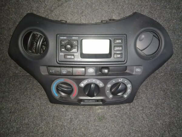 Κονσόλα radio/ac Toyota Yaris 2000-2004
